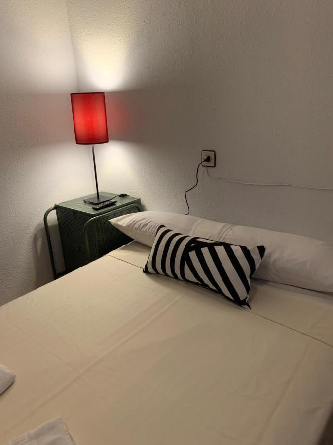 Hotel Y Restaurante Puerta De Aranda Аранда де Дуеро Екстериор снимка