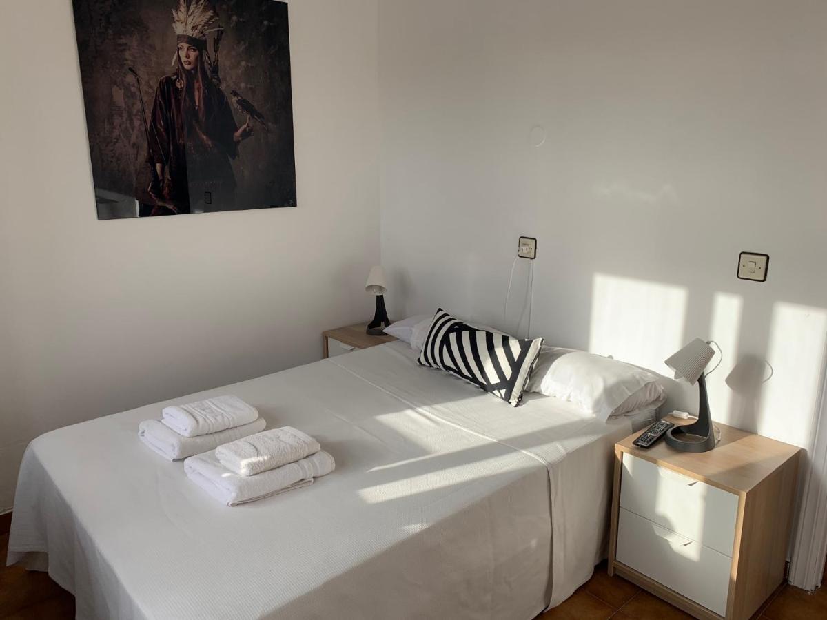 Hotel Y Restaurante Puerta De Aranda Аранда де Дуеро Екстериор снимка